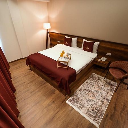 Monarch Boutique Hotel Prizren Exterior photo