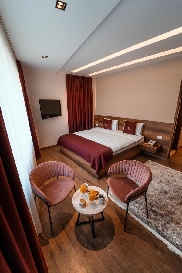 Monarch Boutique Hotel Prizren Exterior photo