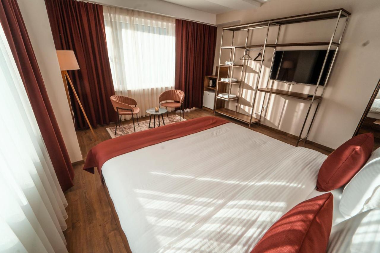 Monarch Boutique Hotel Prizren Exterior photo